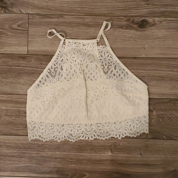 Bralettes/Crop Tops - Picture 4 of 4